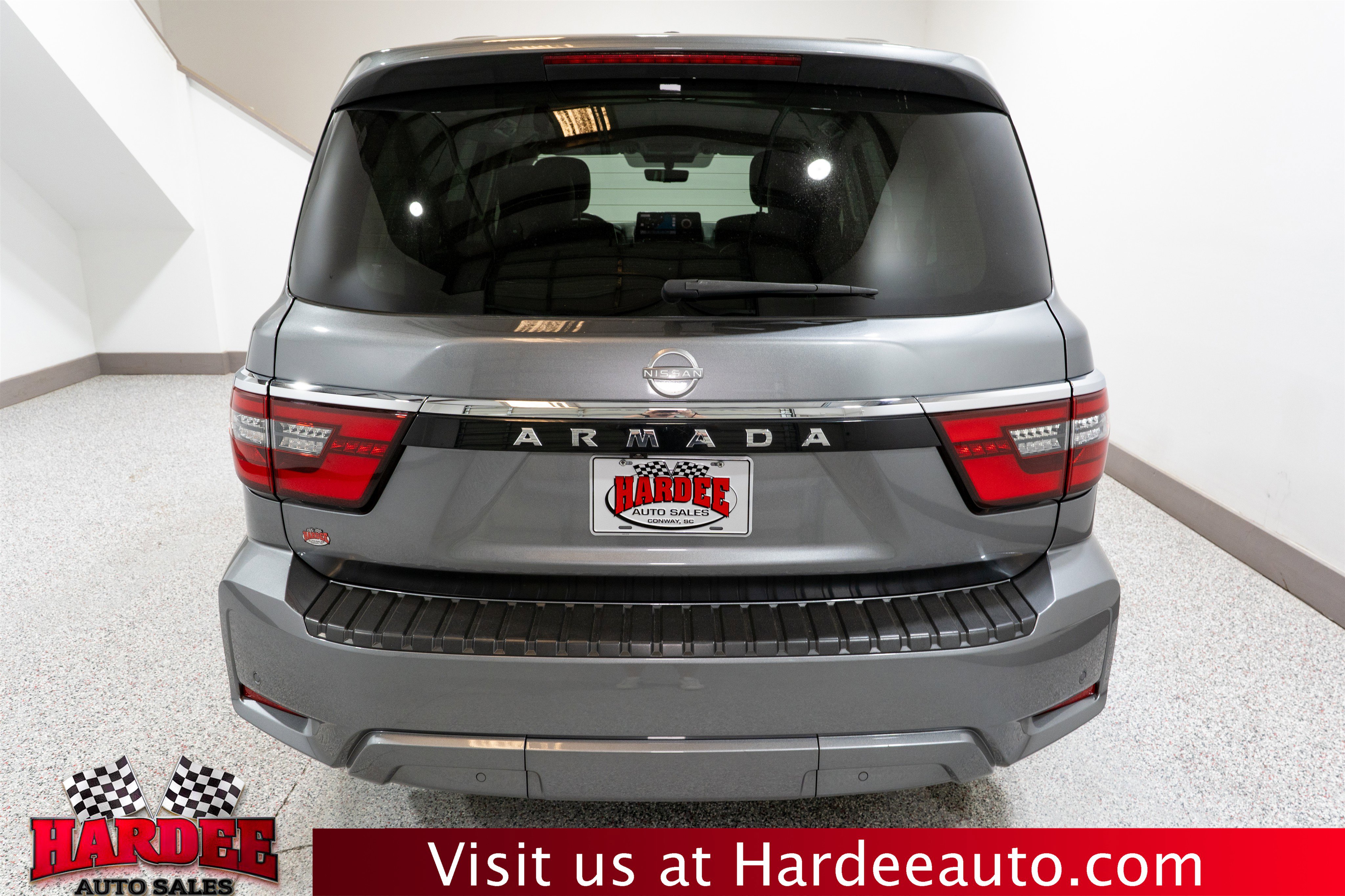 Used 2022 Nissan Armada SV w/ Cargo Package RWD image 4