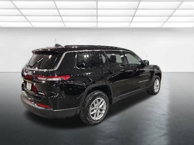 Used 2024 Jeep Grand Cherokee L Laredo AWD/4WD image 4