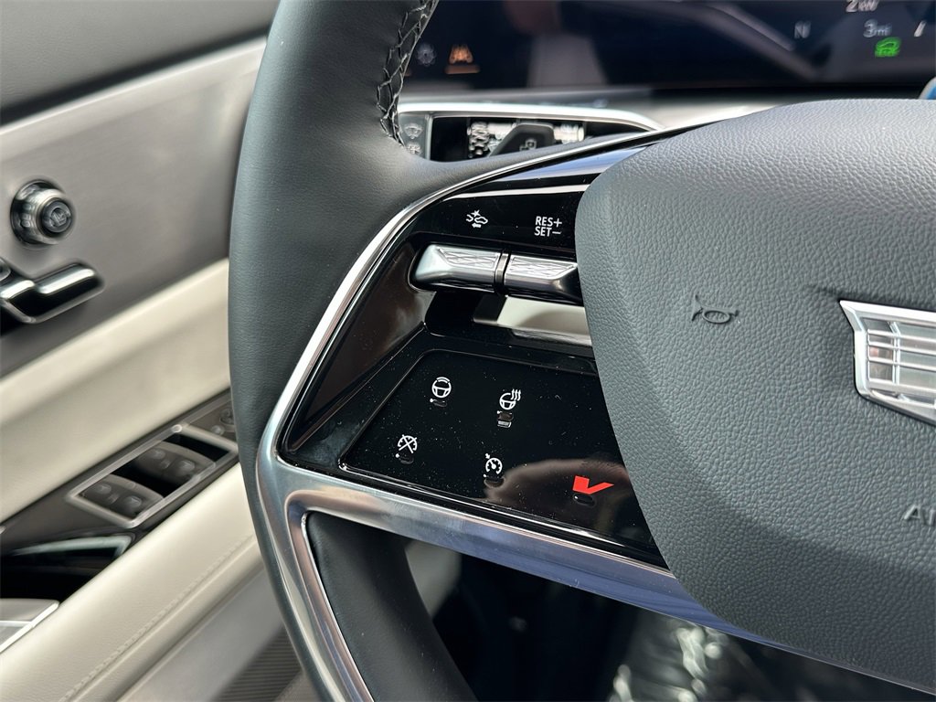 New 2026 Cadillac Vistiq Sport image 17