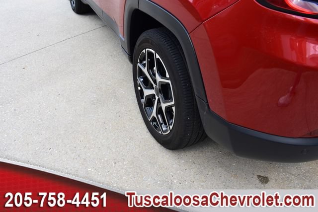 Used 2025 Jeep Compass Limited AWD/4WD image 16