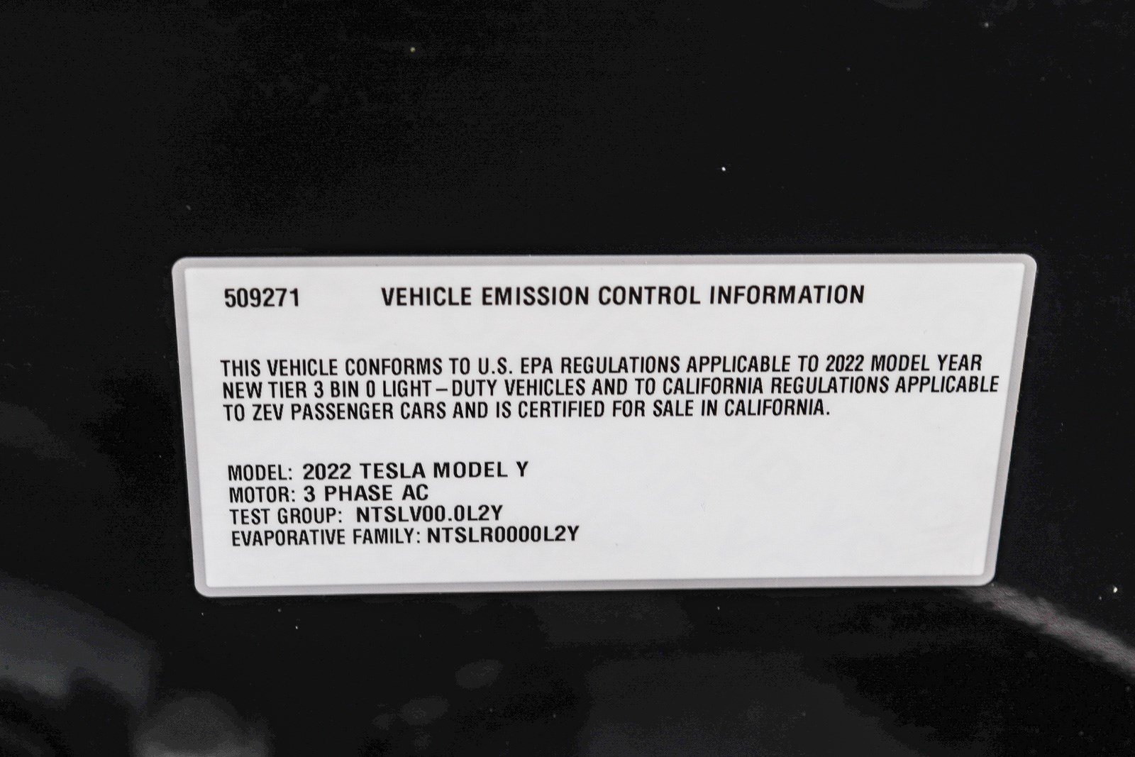 Used 2022 Tesla Model Y Long Range AWD/4WD image 28