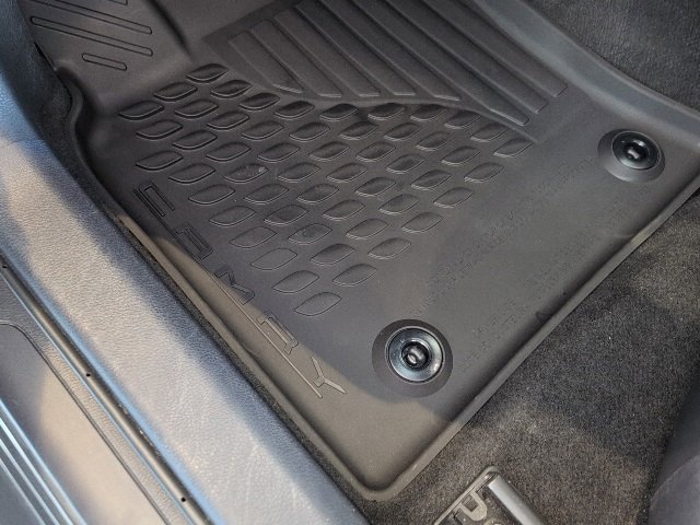 Used 2025 Toyota Camry SE image 18