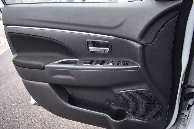 Used 2023 Mitsubishi Outlander Sport ES image 29