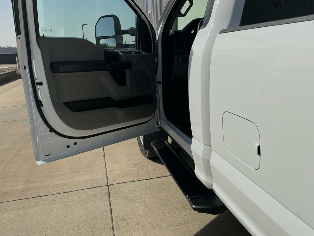 Used 2021 Ford F250 XL w/ Power Equipment Group AWD/4WD image 8