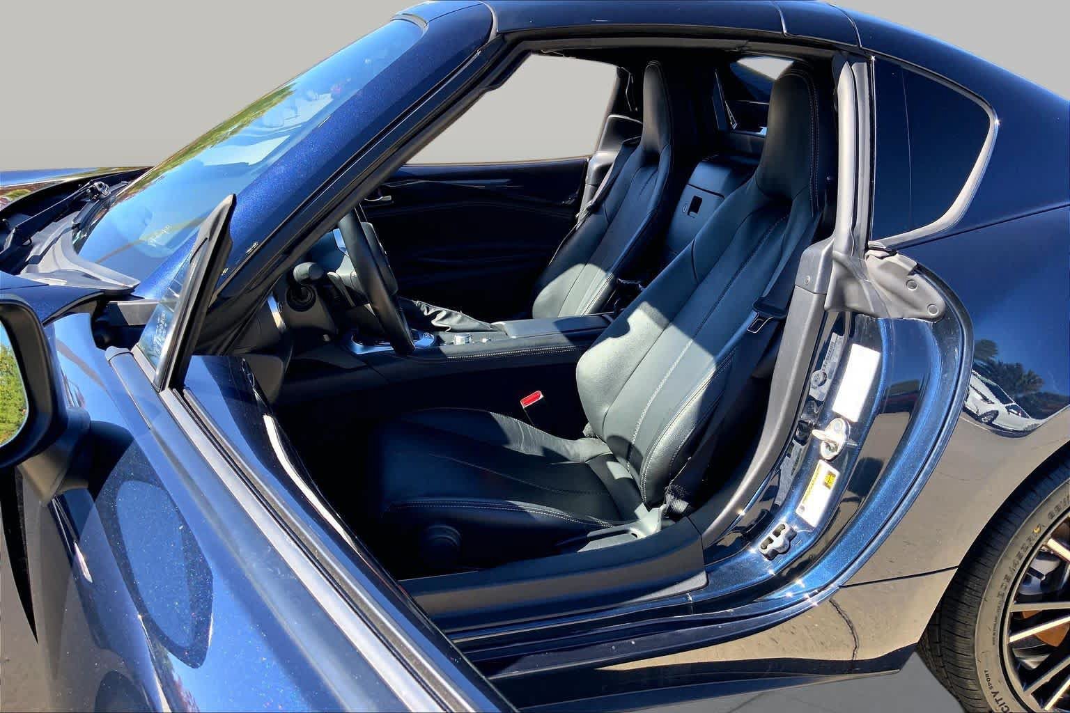 Used 2025 MAZDA MX-5 Miata RF Grand Touring RWD image 8