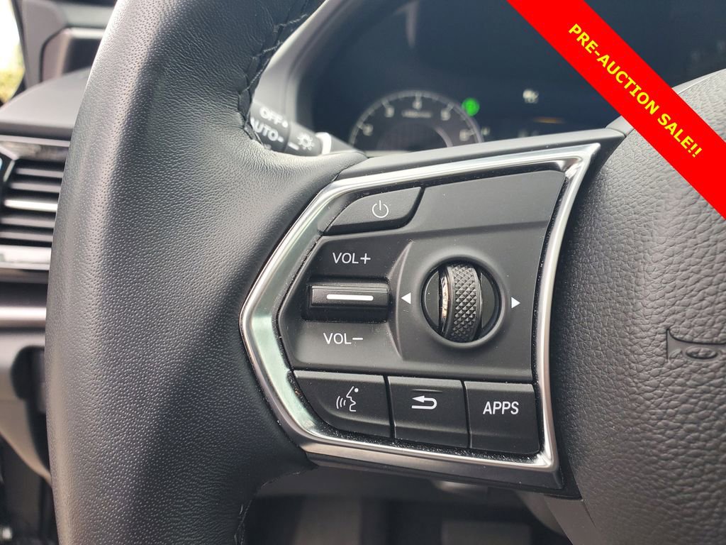 Used 2025 Acura RDX SH-AWD image 25