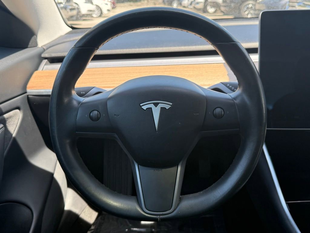 Used 2018 Tesla Model 3 Long Range AWD/4WD image 11