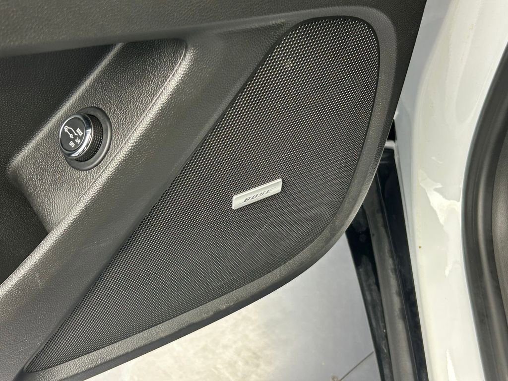 Used 2023 Chevrolet Traverse Premier w/ Redline Edition image 14