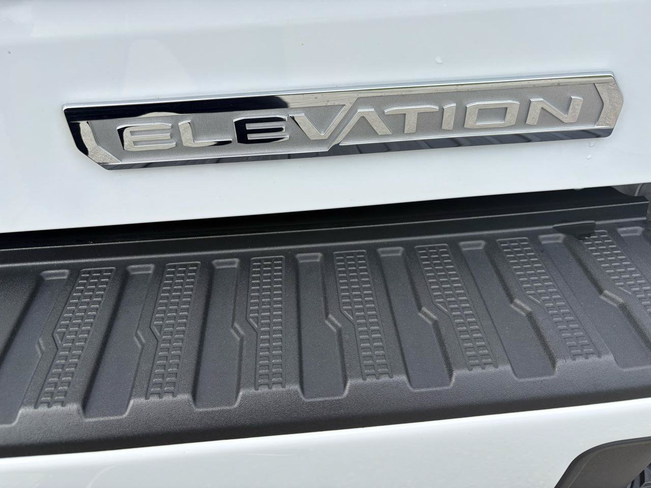Used 2024 GMC Sierra 1500 Elevation AWD/4WD image 11