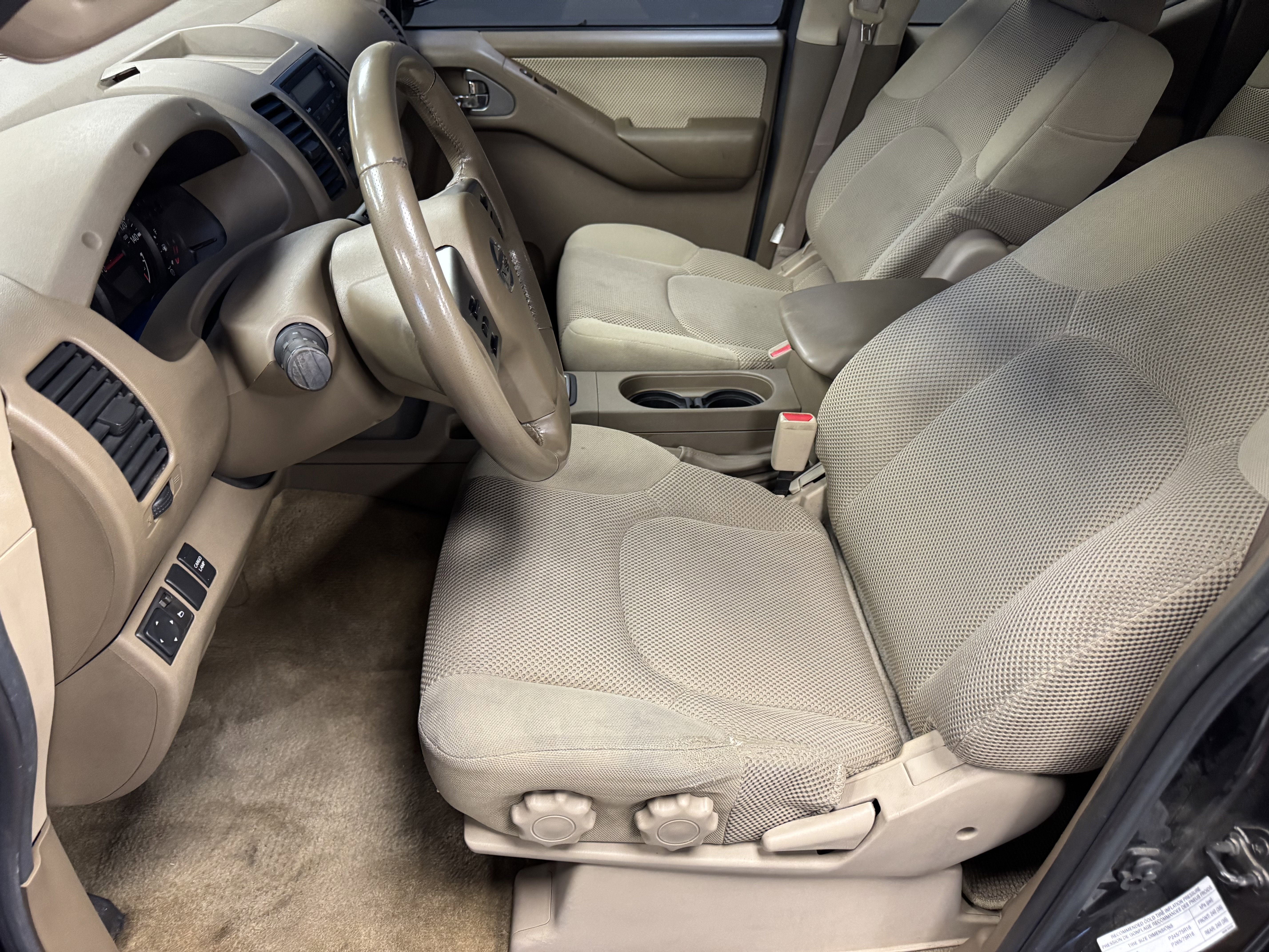 Used 2005 Nissan Frontier LE w/ (H03) Rockford Fosgate Pkg RWD image 9