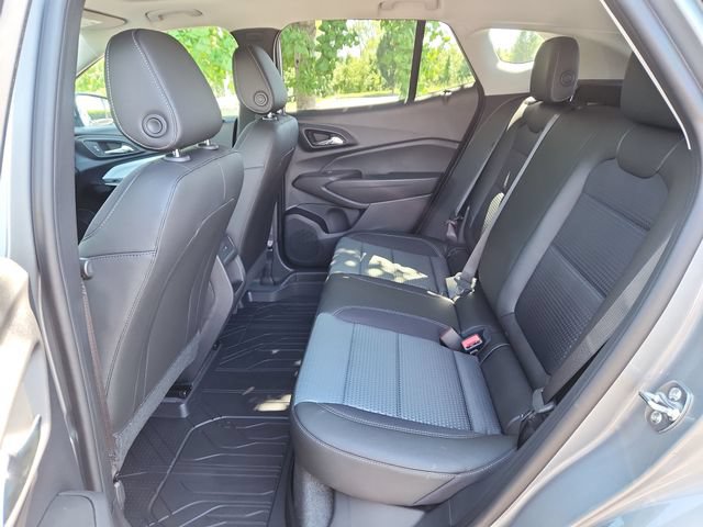New 2026 Chevrolet Trax LT w/ Sunroof Package FWD image 15