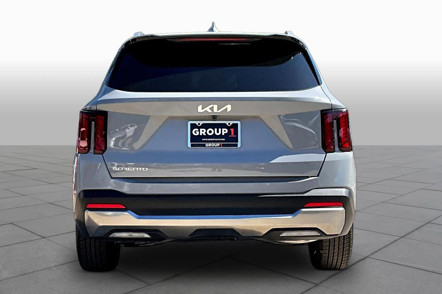 Used 2026 Kia Sorento S image 10