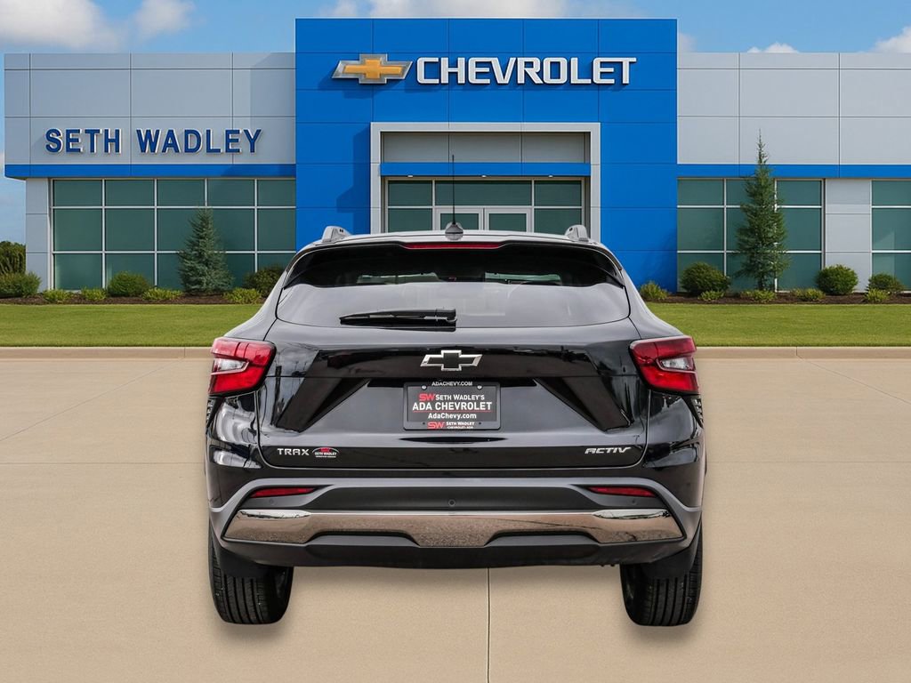 Used 2025 Chevrolet Trax ACTIV w/ Sunroof Package image 6