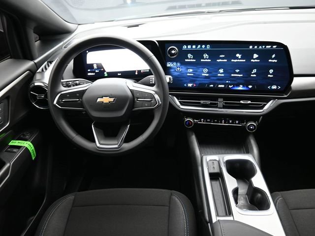 New 2026 Chevrolet Equinox EV LT image 24