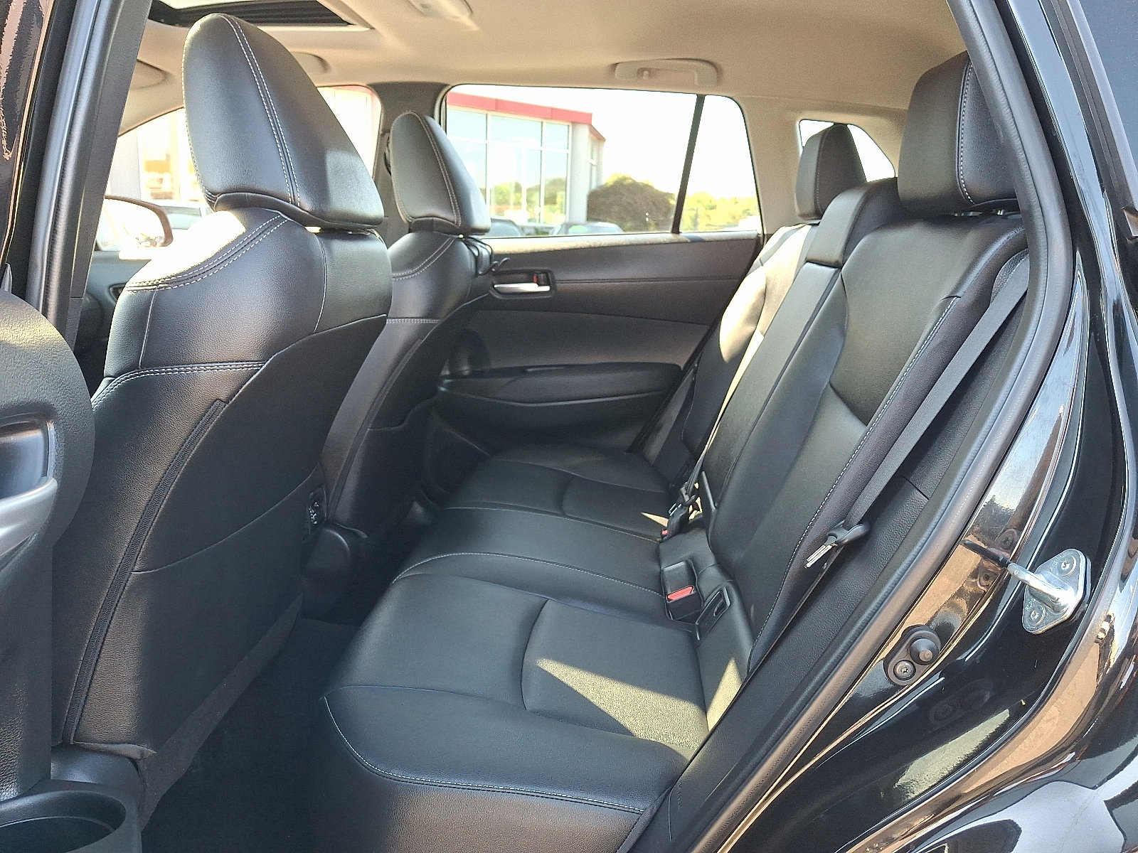 Certified 2022 Toyota Corolla Cross XLE image 11