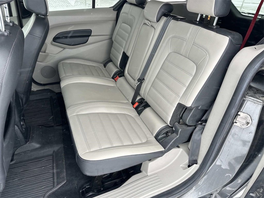 Used 2019 Ford Transit Connect Titanium w/ Trailer Tow Package image 12