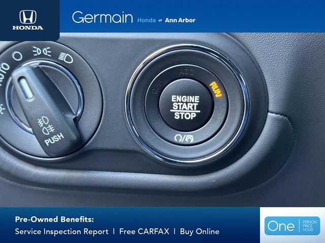 Used 2023 Maserati Levante GT image 29