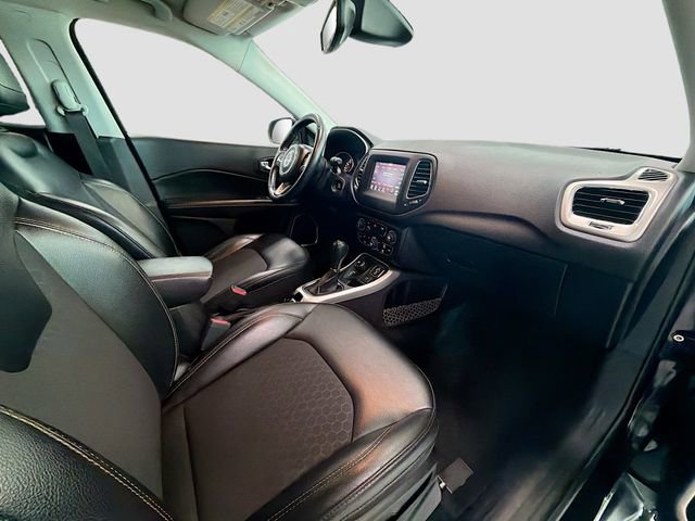 Used 2017 Jeep Compass Latitude w/ Popular Equipment Group image 24