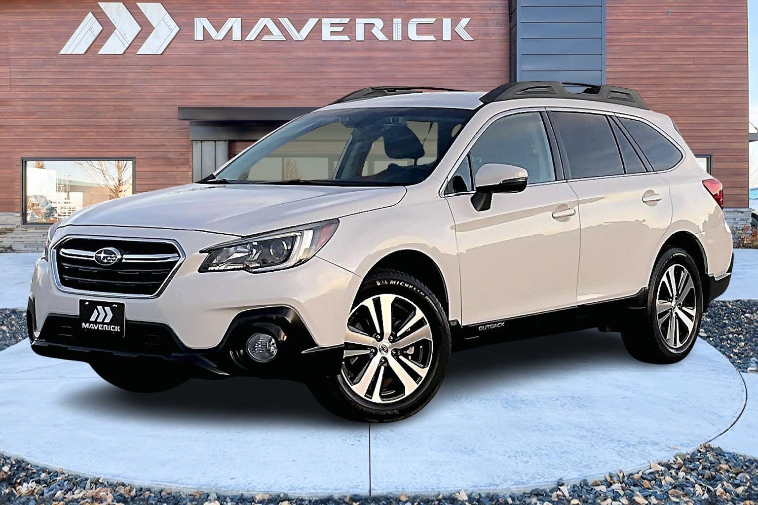 Used 2019 Subaru Outback 2.5i Limited w/ Popular Package #2 image 3