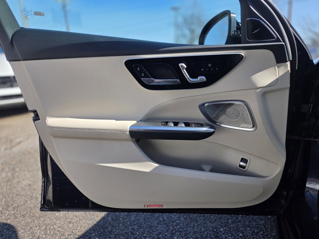 Used 2022 Mercedes-Benz C 300 4MATIC Sedan w/ Pinnacle Trim Package image 13