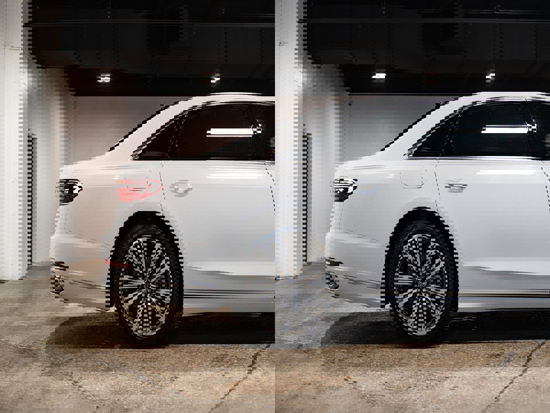 Used 2023 Audi A8 L 3.0T w/ Comfort Plus Package image 13