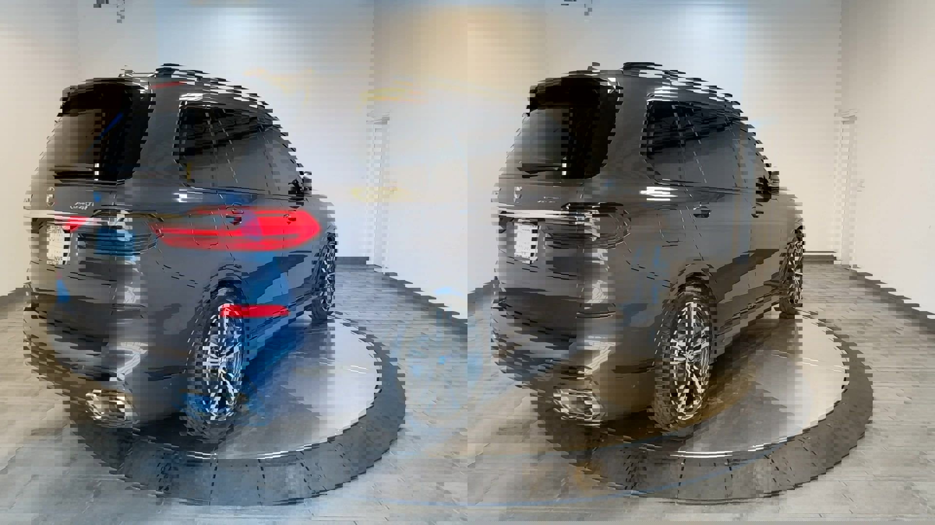 Used 2020 BMW X7 xDrive40i w/ M Sport Package image 8