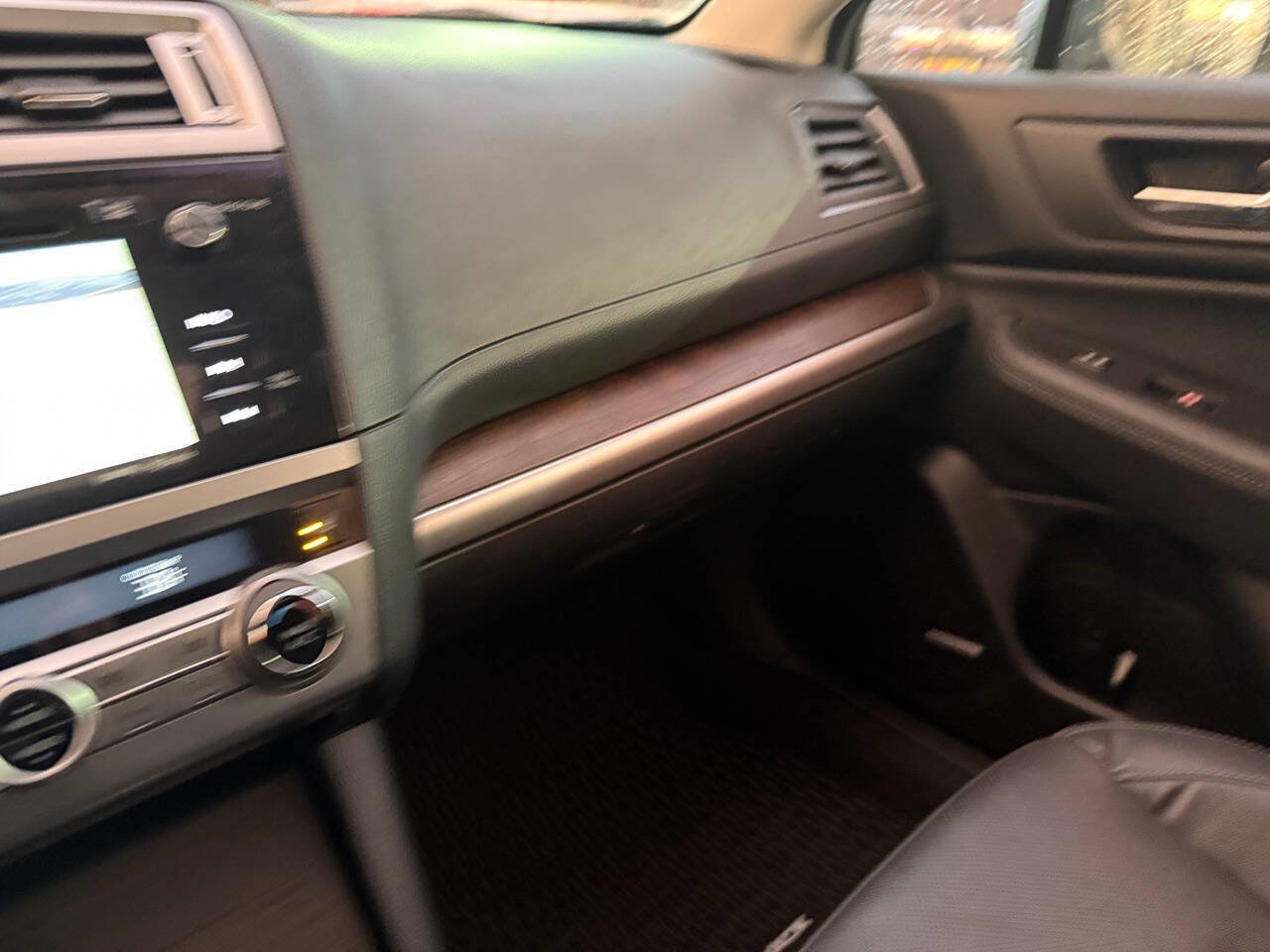 Used 2016 Subaru Outback 2.5i Limited image 75