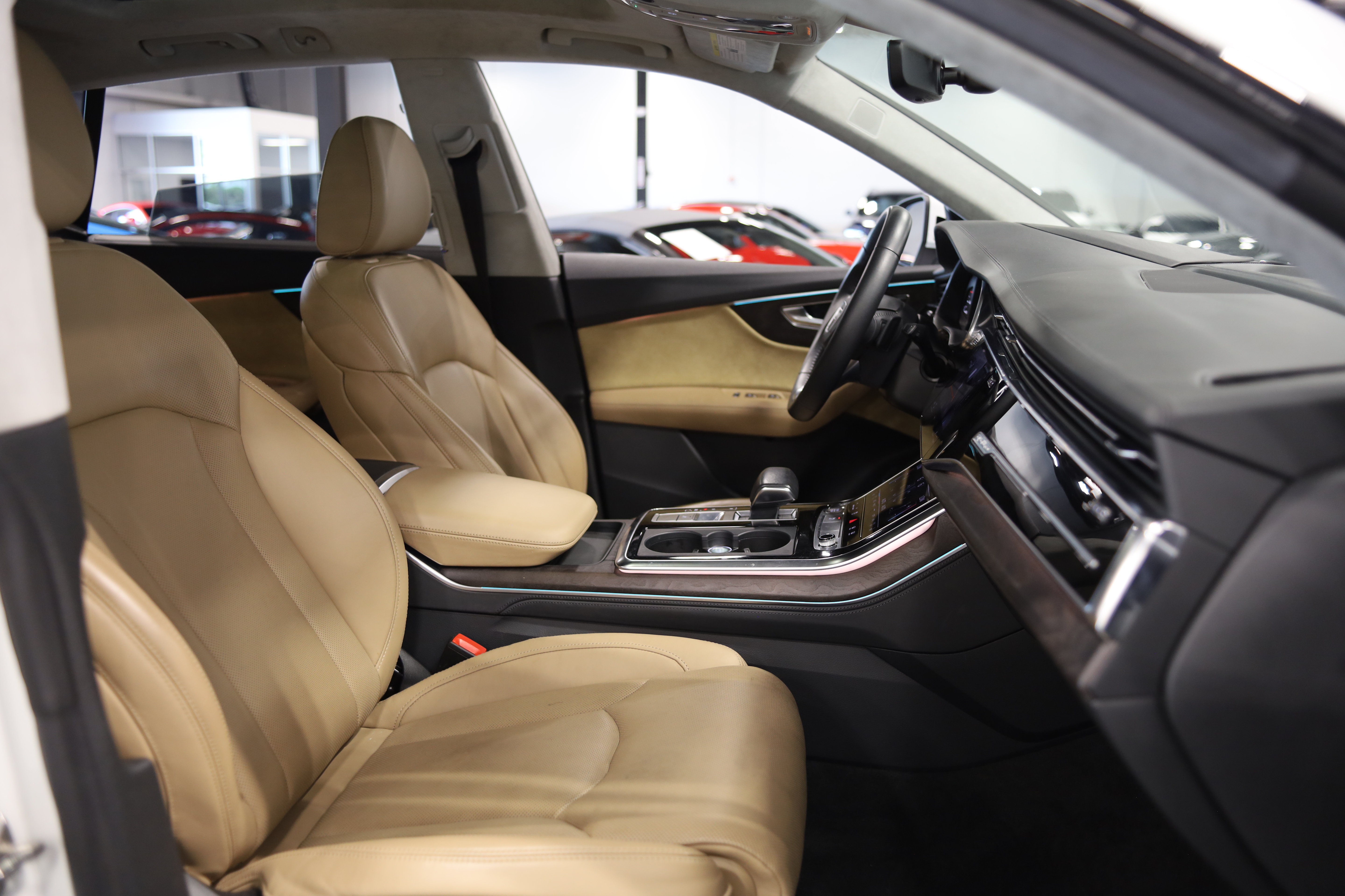 Used 2019 Audi Q8 Prestige AWD/4WD image 42