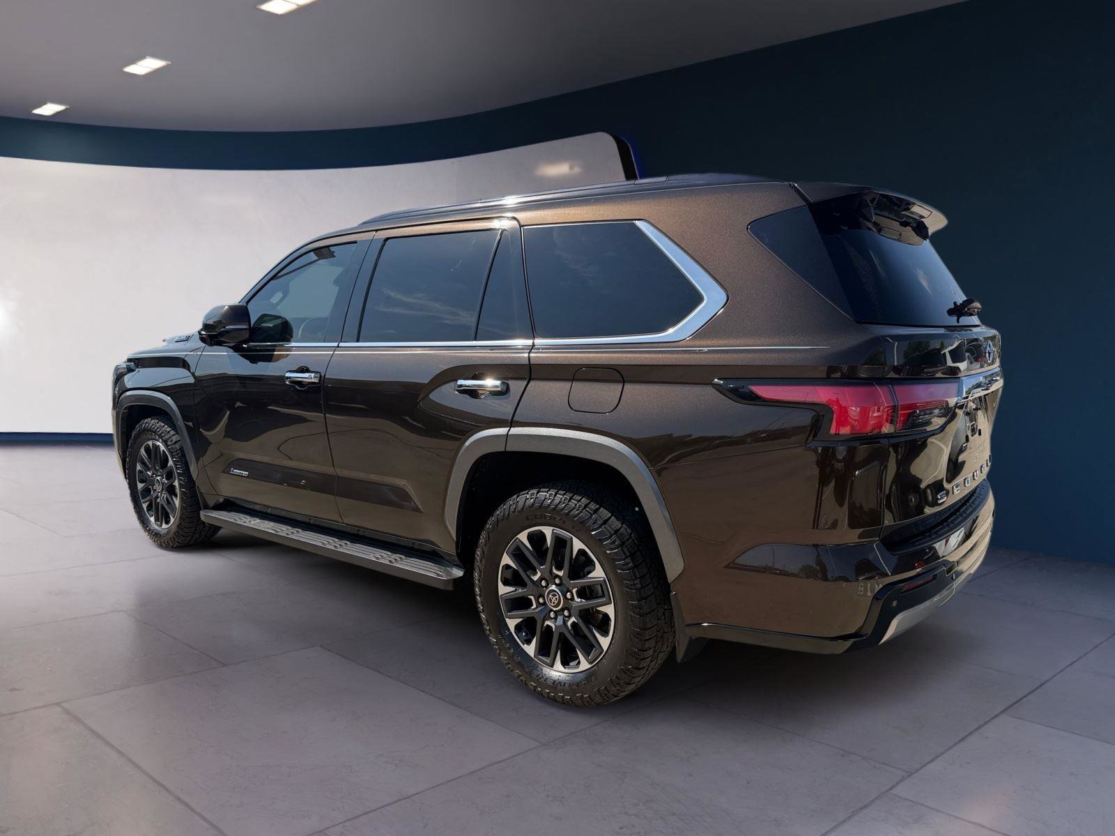 Used 2023 Toyota Sequoia Limited w/ Tow Technology Package image 3