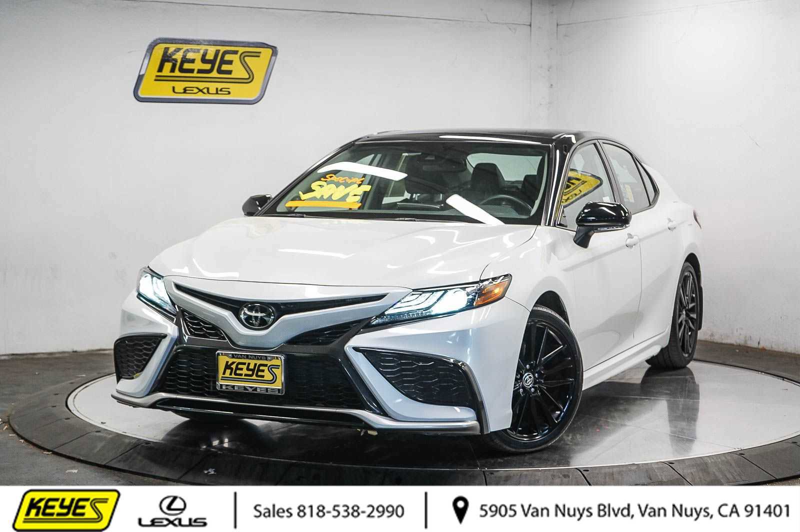 Used 2023 Toyota Camry XSE FWD image 1