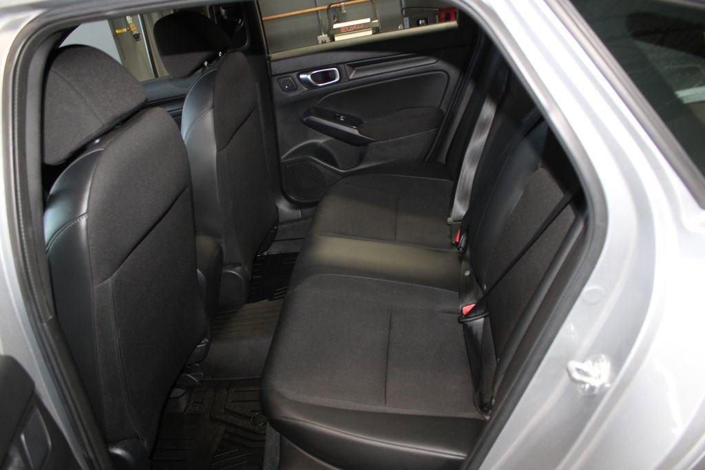 Used 2023 Honda Civic Sport image 19