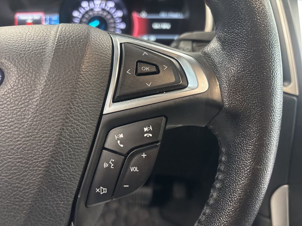 Used 2019 Ford Edge SEL w/ Equipment Group 201A FWD image 36