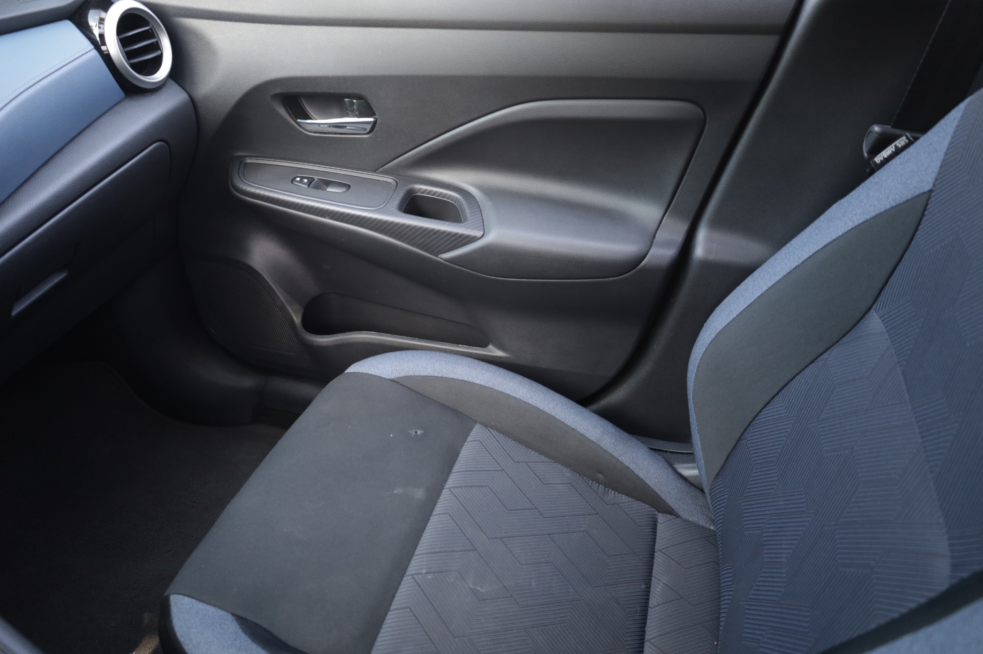 Used 2024 Nissan Versa SV w/ Trunk Package FWD image 11