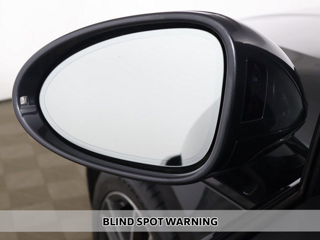 Used 2023 Porsche Macan S image 7