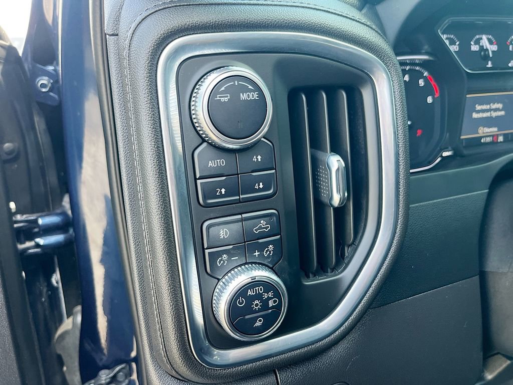 Used 2022 GMC Sierra 1500 SLT w/ SLT Premium Package AWD/4WD image 10