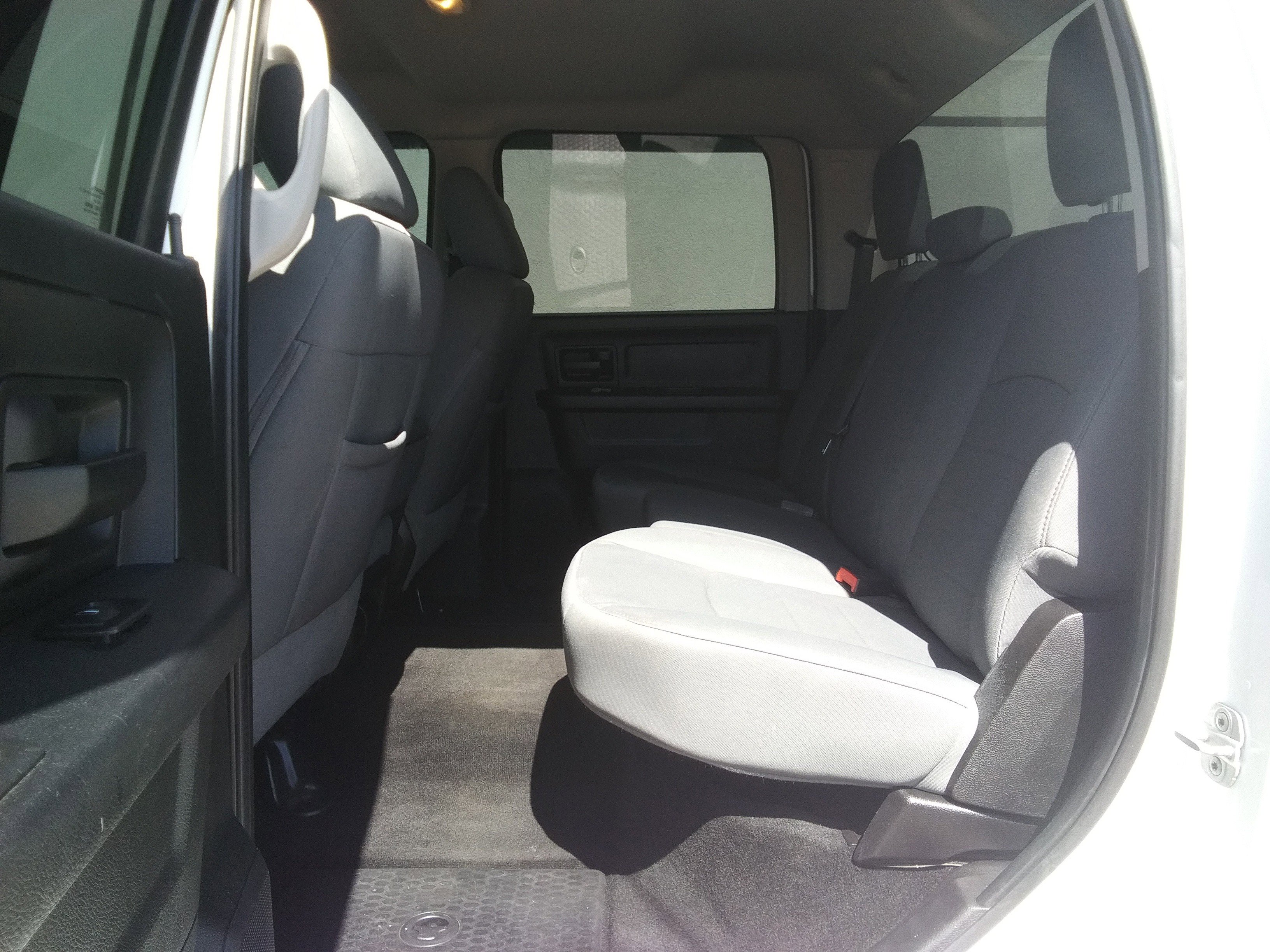 Used 2013 RAM 2500 Tradesman w/ Chrome Appearance Group AWD/4WD image 8