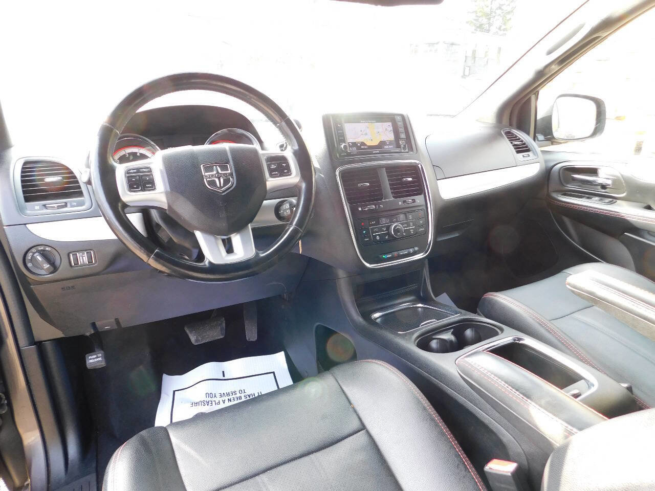 Used 2019 Dodge Grand Caravan GT image 30