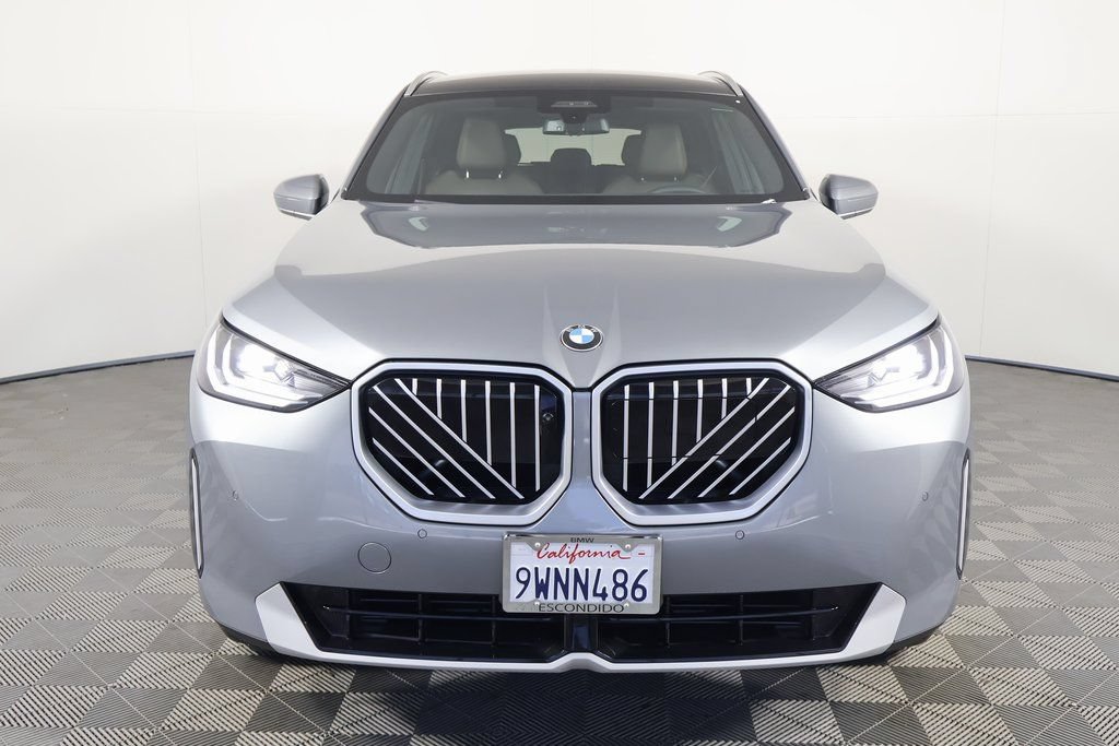 Used 2025 BMW X3 xDrive30i w/ Premium Package AWD/4WD image 2