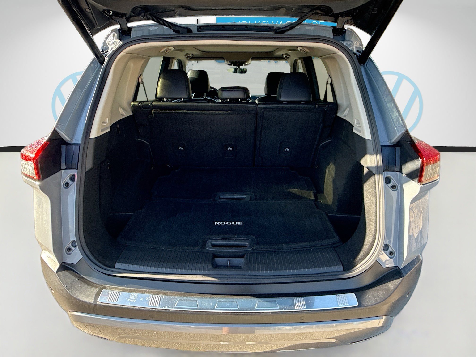 Used 2023 Nissan Rogue SL w/ SL Premium Package image 27