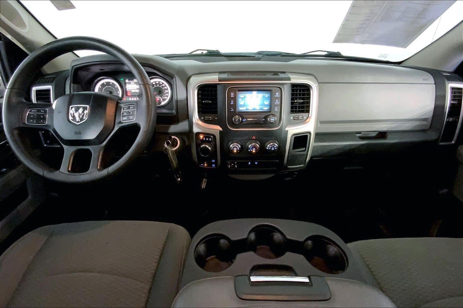 Used 2016 RAM 1500 Classic SLT AWD/4WD image 15