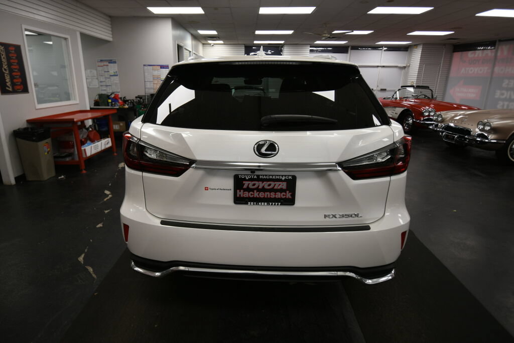 Used 2021 Lexus RX 350L Premium w/ Premium Package AWD/4WD image 7