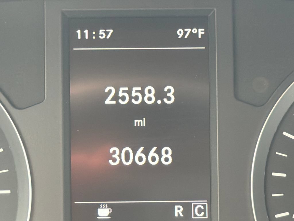 Used 2023 Mercedes-Benz Metris Passenger image 4