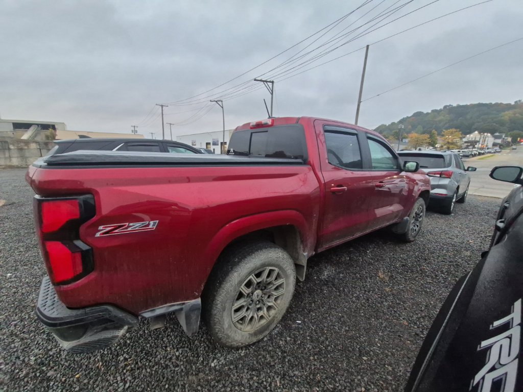 Used 2023 Chevrolet Colorado Z71 w/ Z71 Convenience Package 2 AWD/4WD image 8
