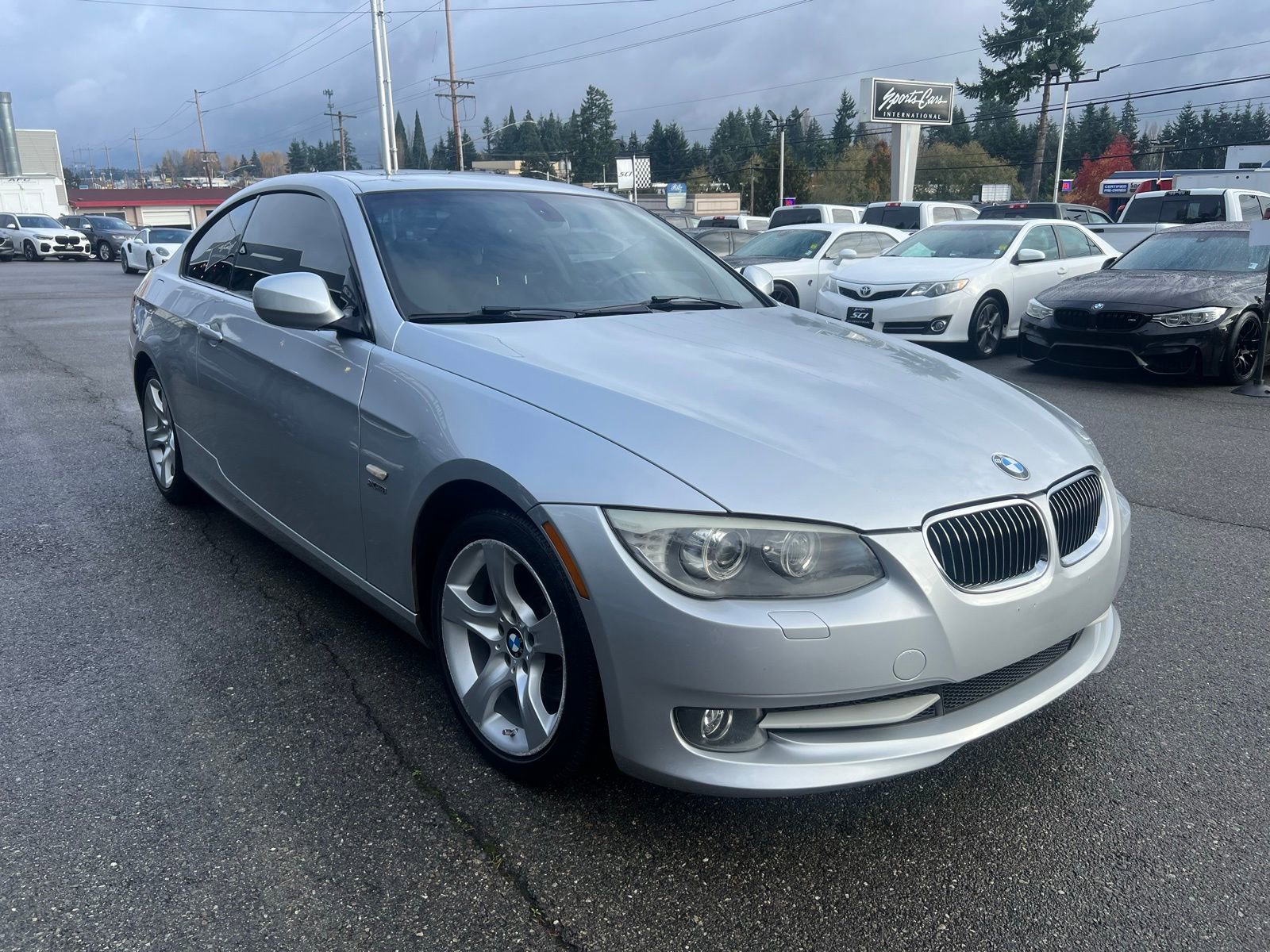 Used 2011 BMW 328i xDrive Coupe image 3