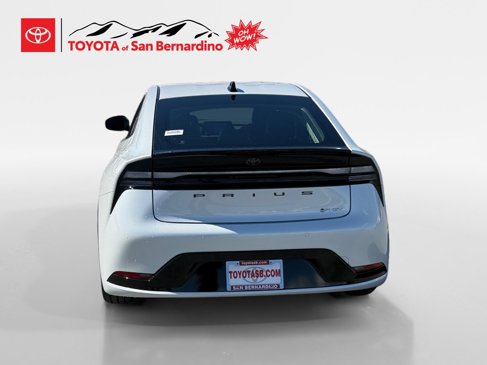 New 2027 Toyota Prius Plug-In Hybrid FWD image 4