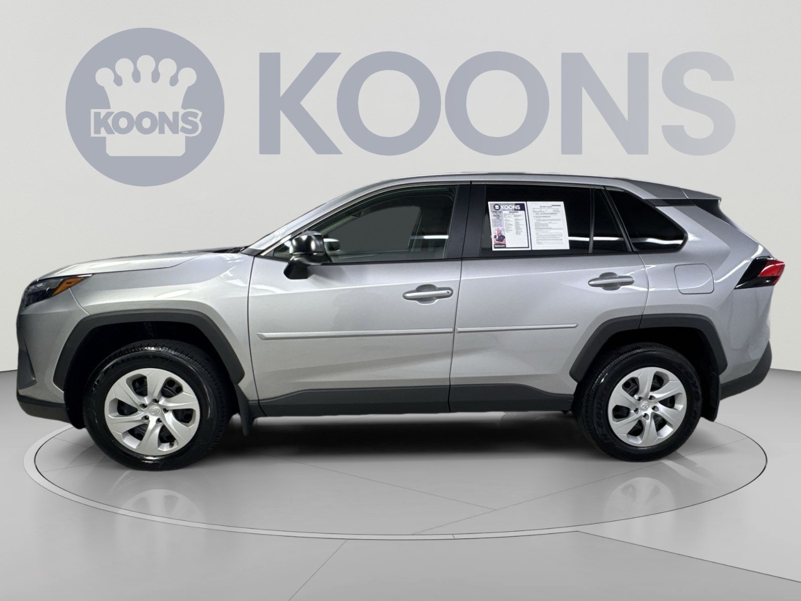 Used 2025 Toyota RAV4 LE AWD/4WD image 17