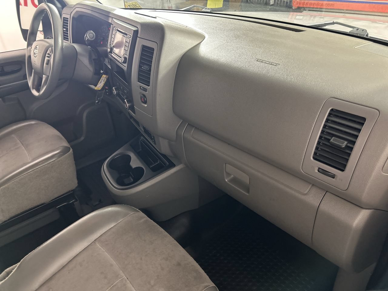Used 2018 Nissan NV 3500 S RWD image 27