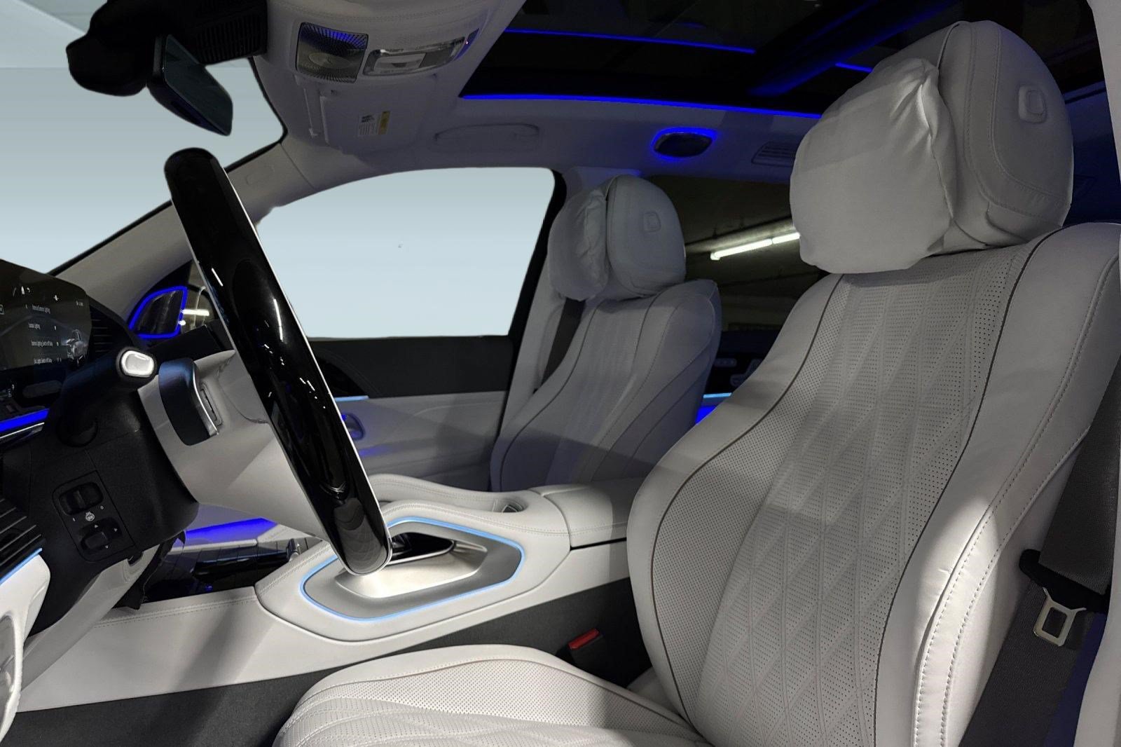 New 2026 Mercedes-Benz Maybach GLS 600 4MATIC image 23