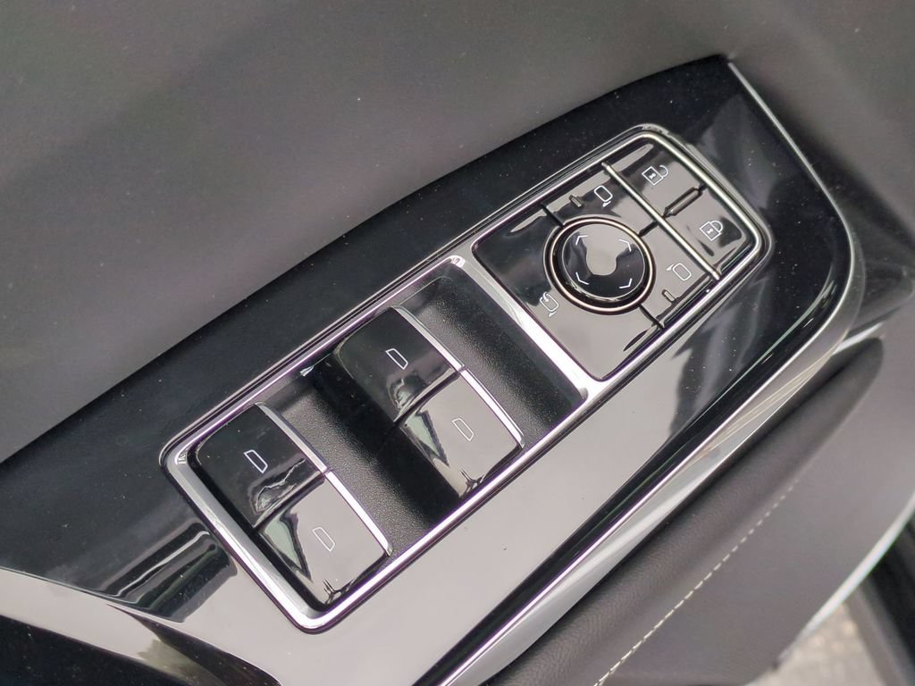 New 2026 Cadillac Escalade ESV Platinum Luxury AWD/4WD image 24