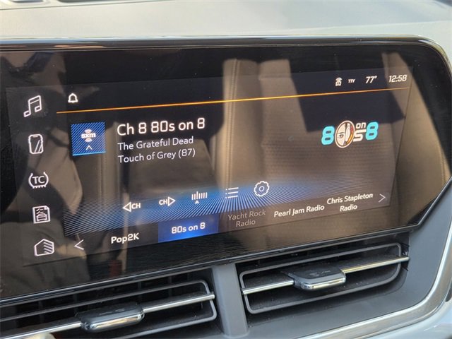 Used 2025 Chevrolet Trax LT image 32